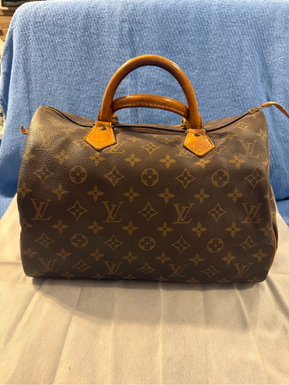 Louis Vuitton Vintage Monogram Speedy 30 - Picture 5 of 11